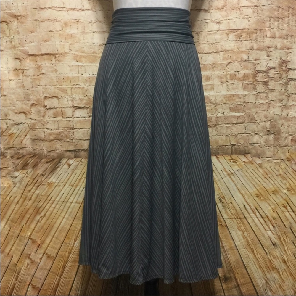 Patagonia Stretchy Foldover Waist Midi Skirt - Picture 2 of 7